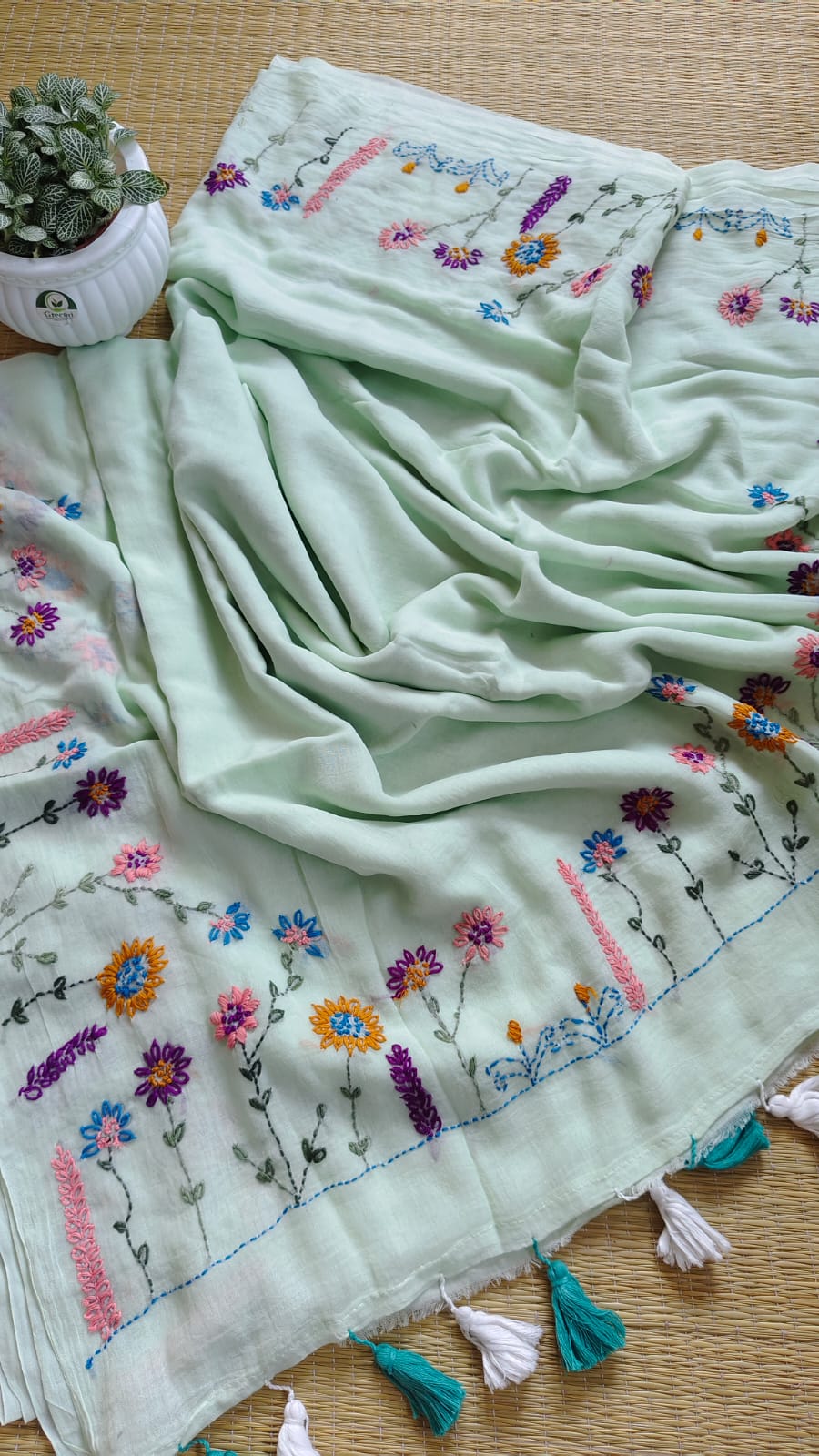 Beautiful Hand Stitch Pure Mul Cotton Saree Without blouse