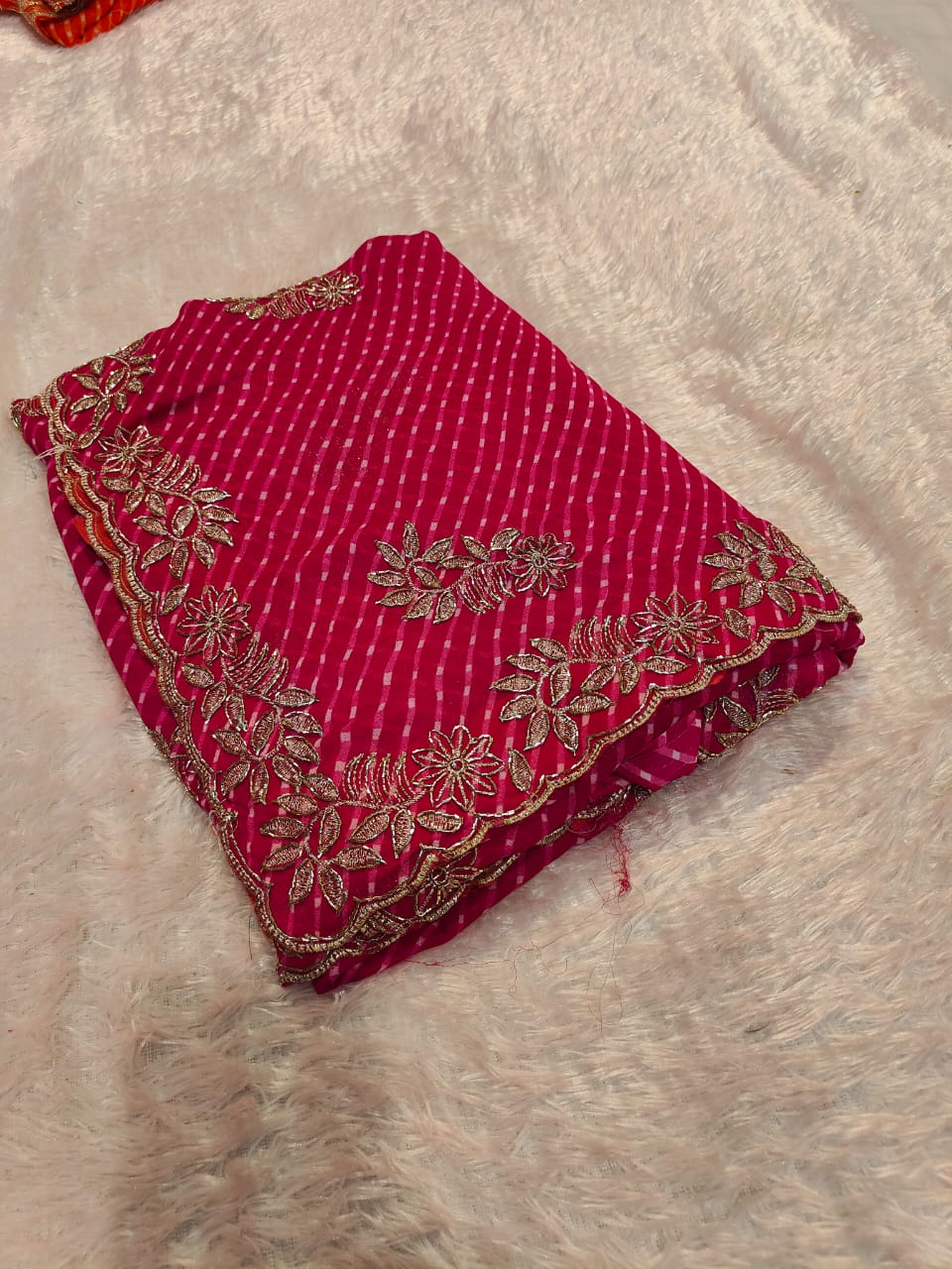 Desinger Georgette Leheriya Pattern Saree With Blouse