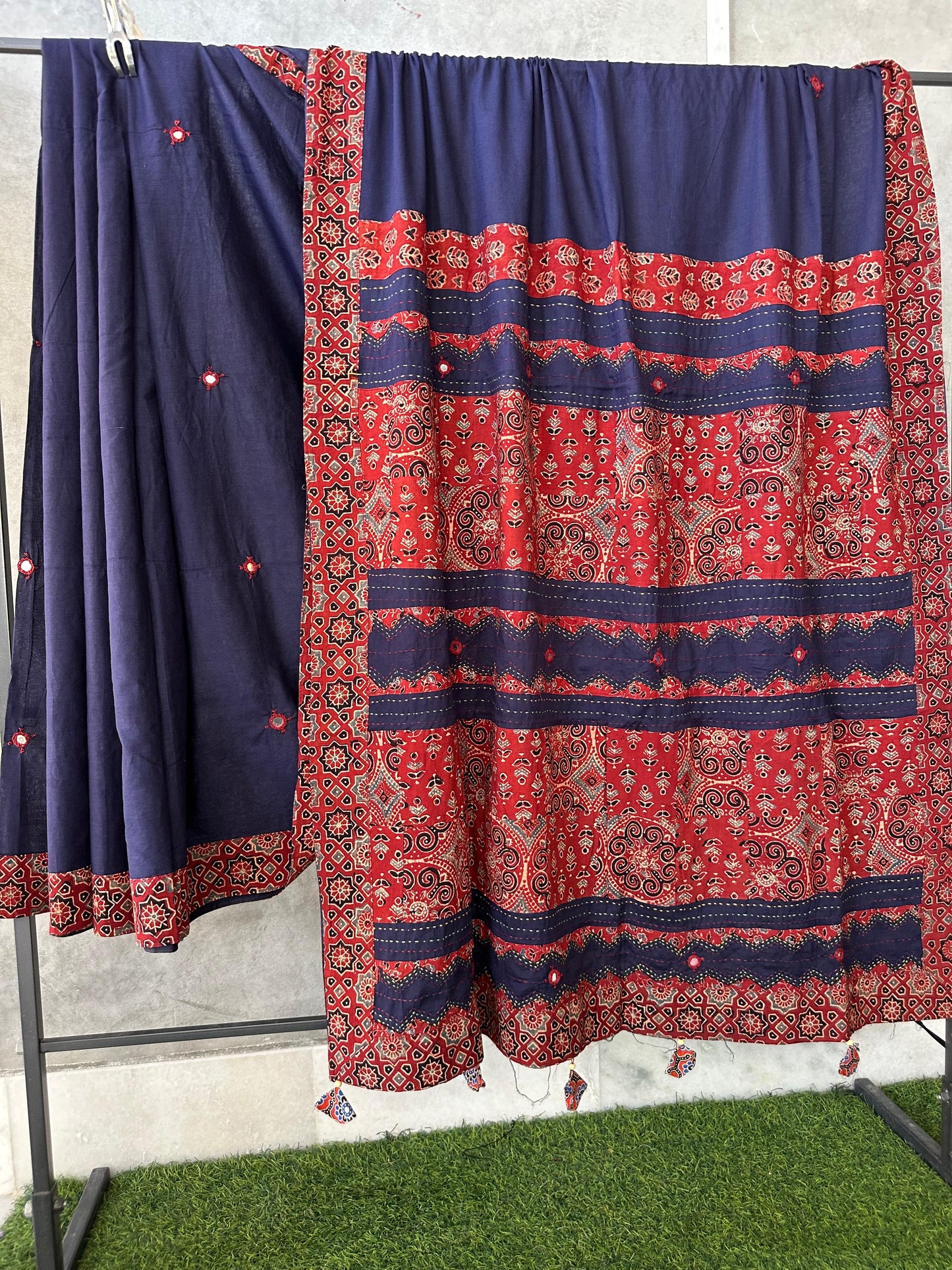 Pure Mul Cotton Saree With Ajrakh Mirror Work