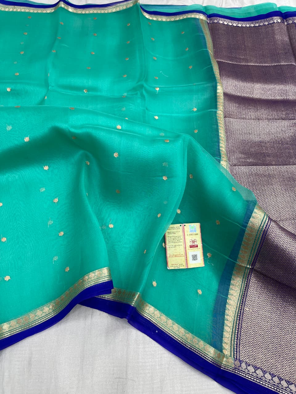 Pure Handloom banarasi  kora Silk Saree With Blouse