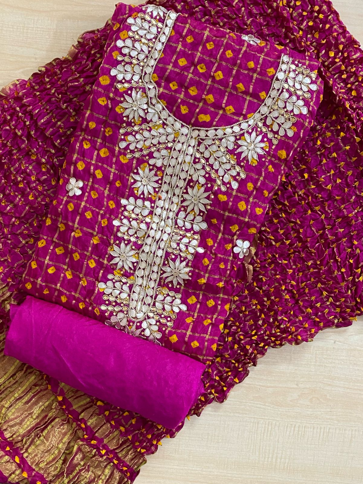 Bandhej Gota patti work Unstitched Suit