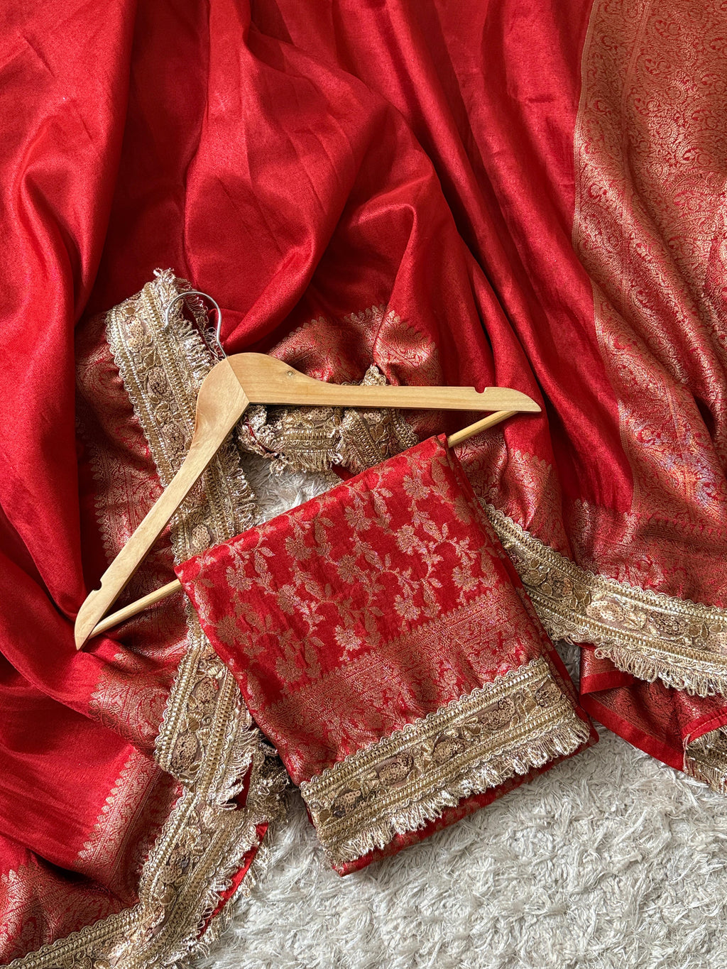 Banarasi Tissue Soft Silk  Saree With  Jaal Pattern Blouse