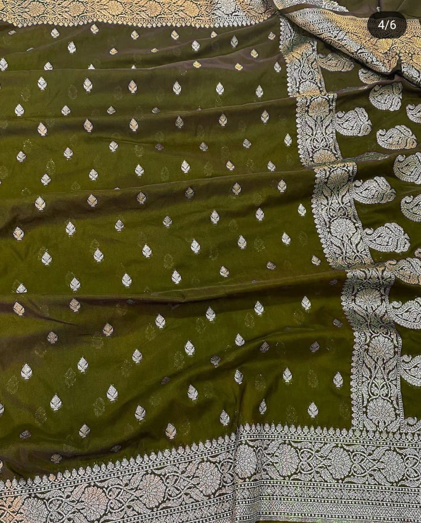 Banarasi  Semi  Warm Silk Soft Saree