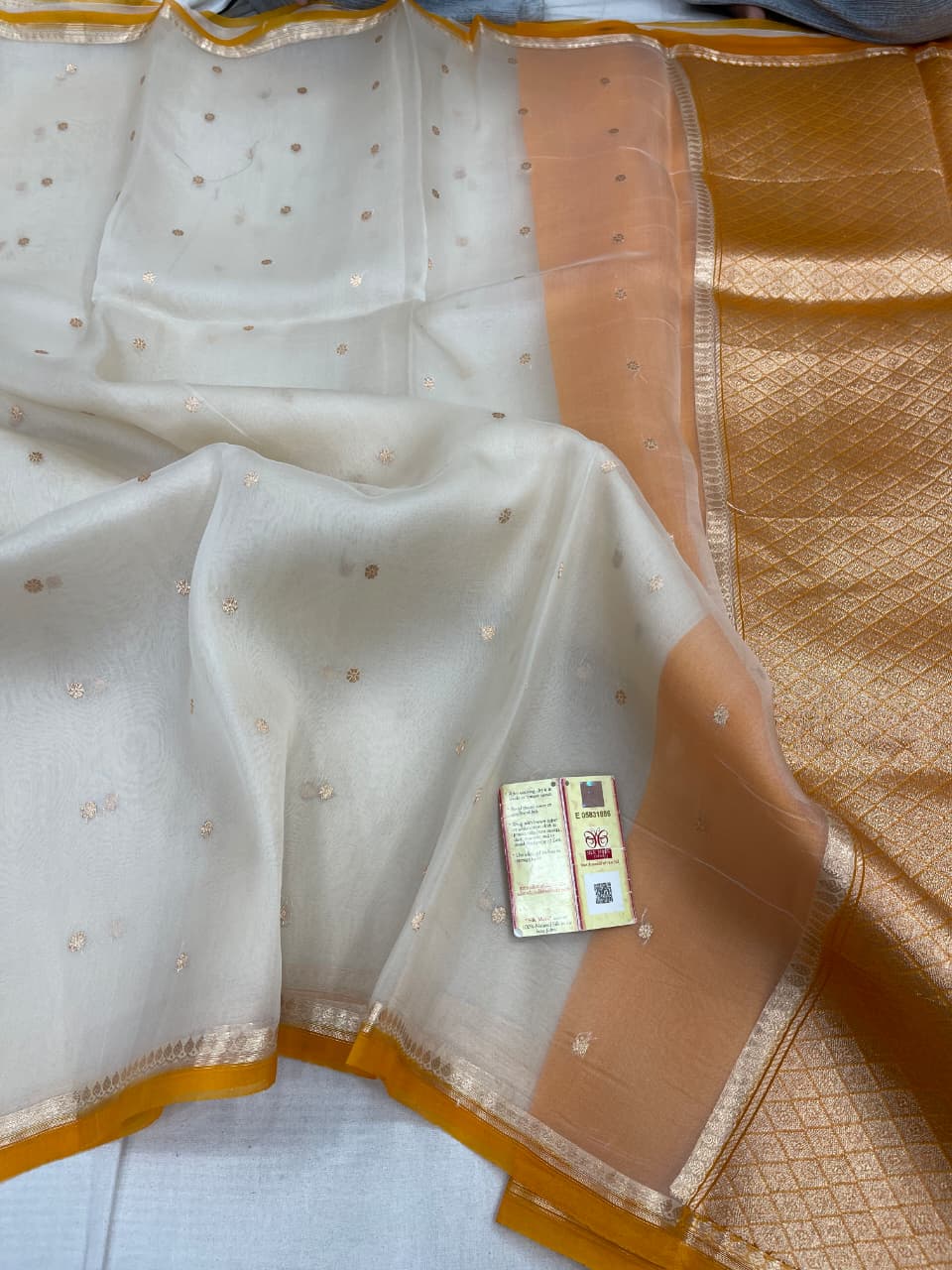Pure Handloom banarasi  kora Silk Saree With Blouse