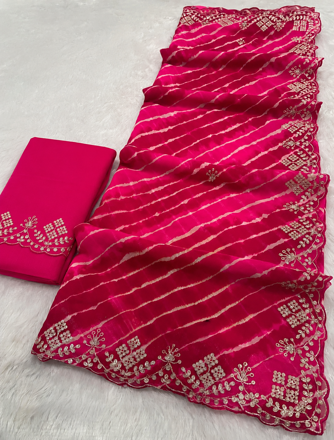 Desinger Georgette Leheriya Pattern Saree With Blouse