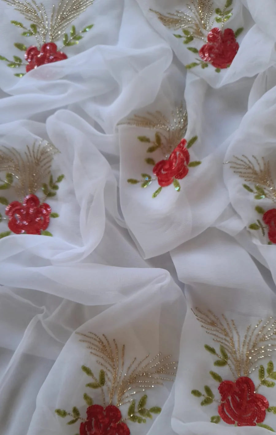 Pure Diamond Chiffon Saree With  Blouse