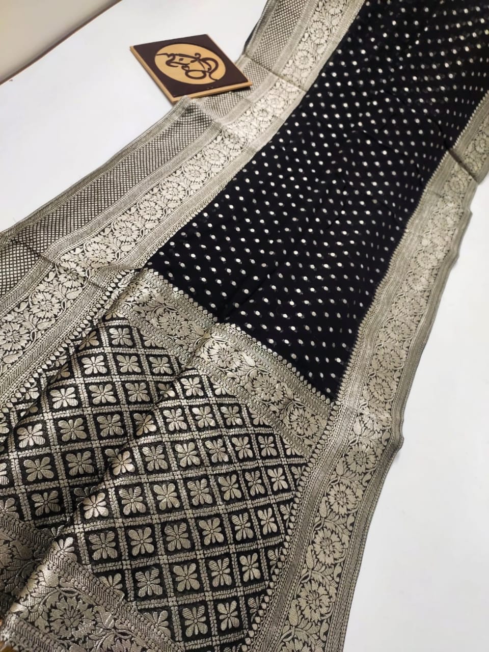 Banarasi  Semi kora silk saree