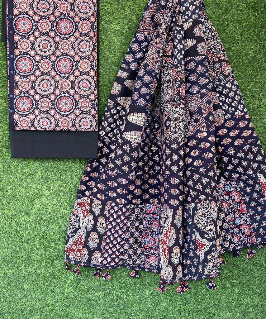 Exclusive Handblock  ajrakh print cotton top With ajrakh patch dupatta