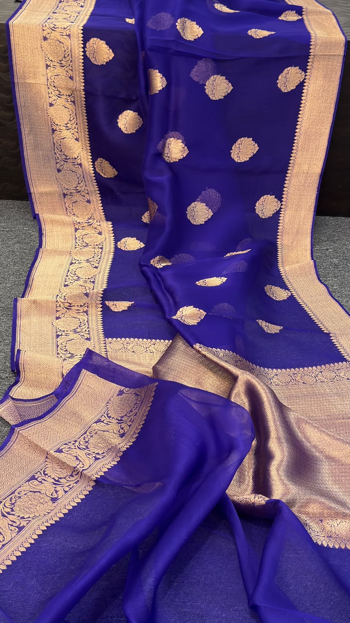 Pure Handloom banarasi  kora Silk Saree With Blouse