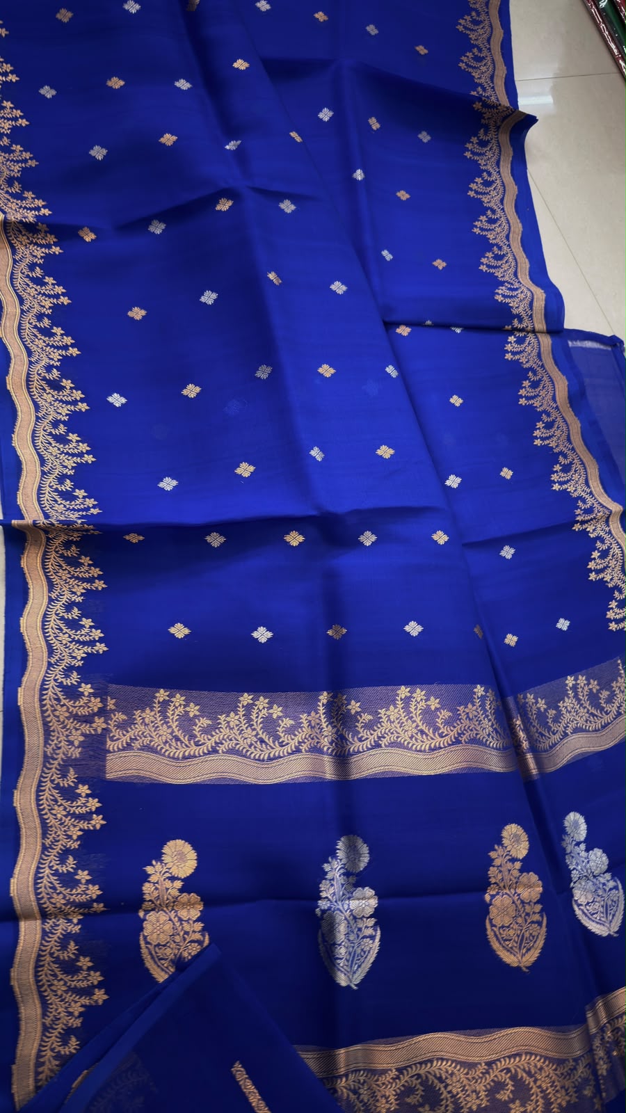 Pure Handloom banarasi  kora Silk Saree With Blouse