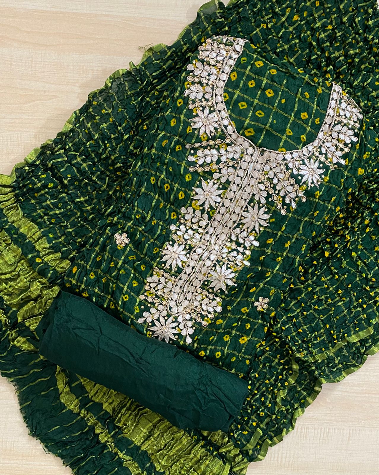 Bandhej Gota patti work Unstitched Suit