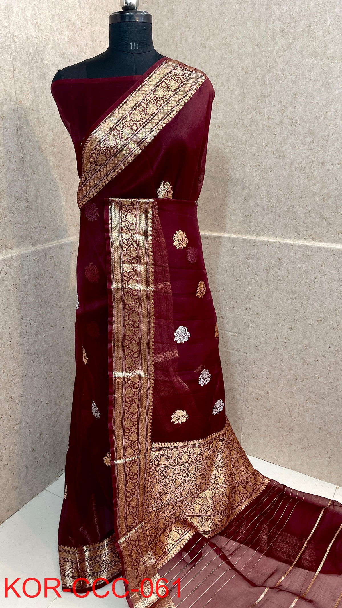 Pure Handloom banarasi  kora Silk Saree With Blouse