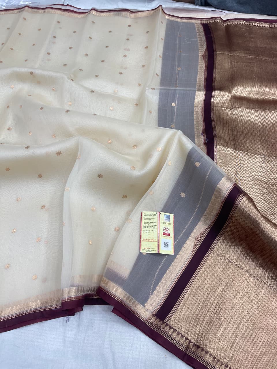 Pure Handloom banarasi  kora Silk Saree With Blouse