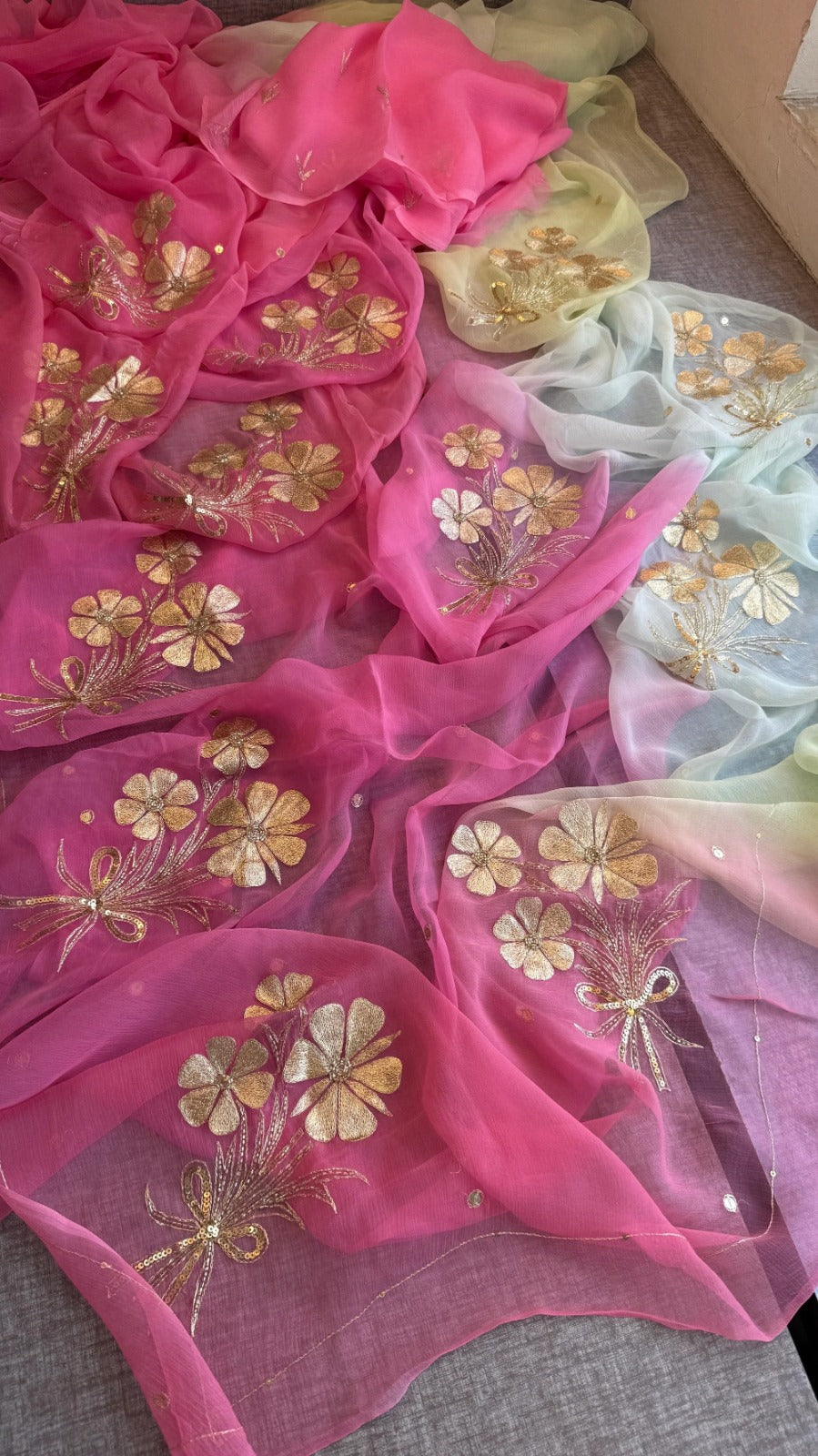 Designer Pure jaipuri Chiffon Saree with 13 Big Flower Motif