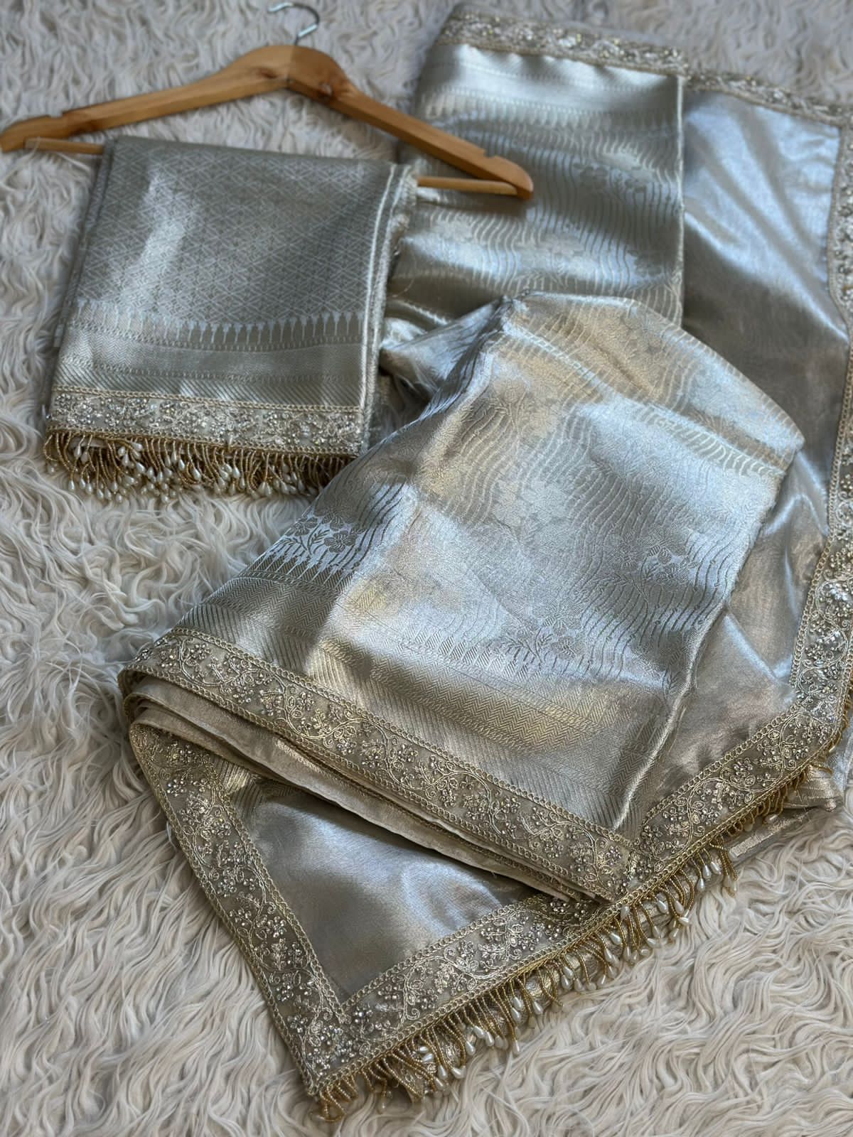 Banarasi Kanjivaram  katan Tissue Silk Saree With Beautiful lace border