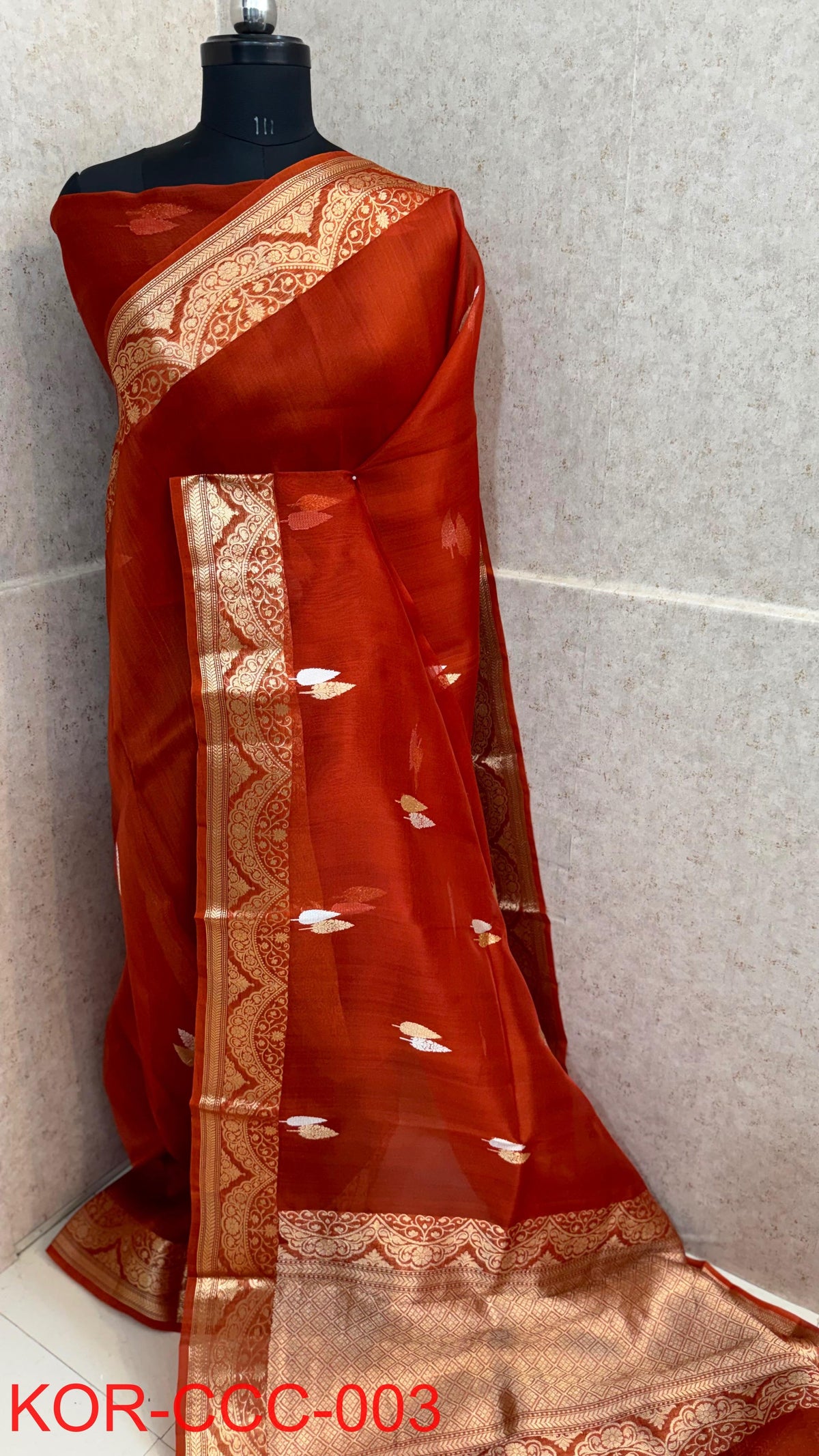 Pure Handloom banarasi  kora Silk Saree With Blouse