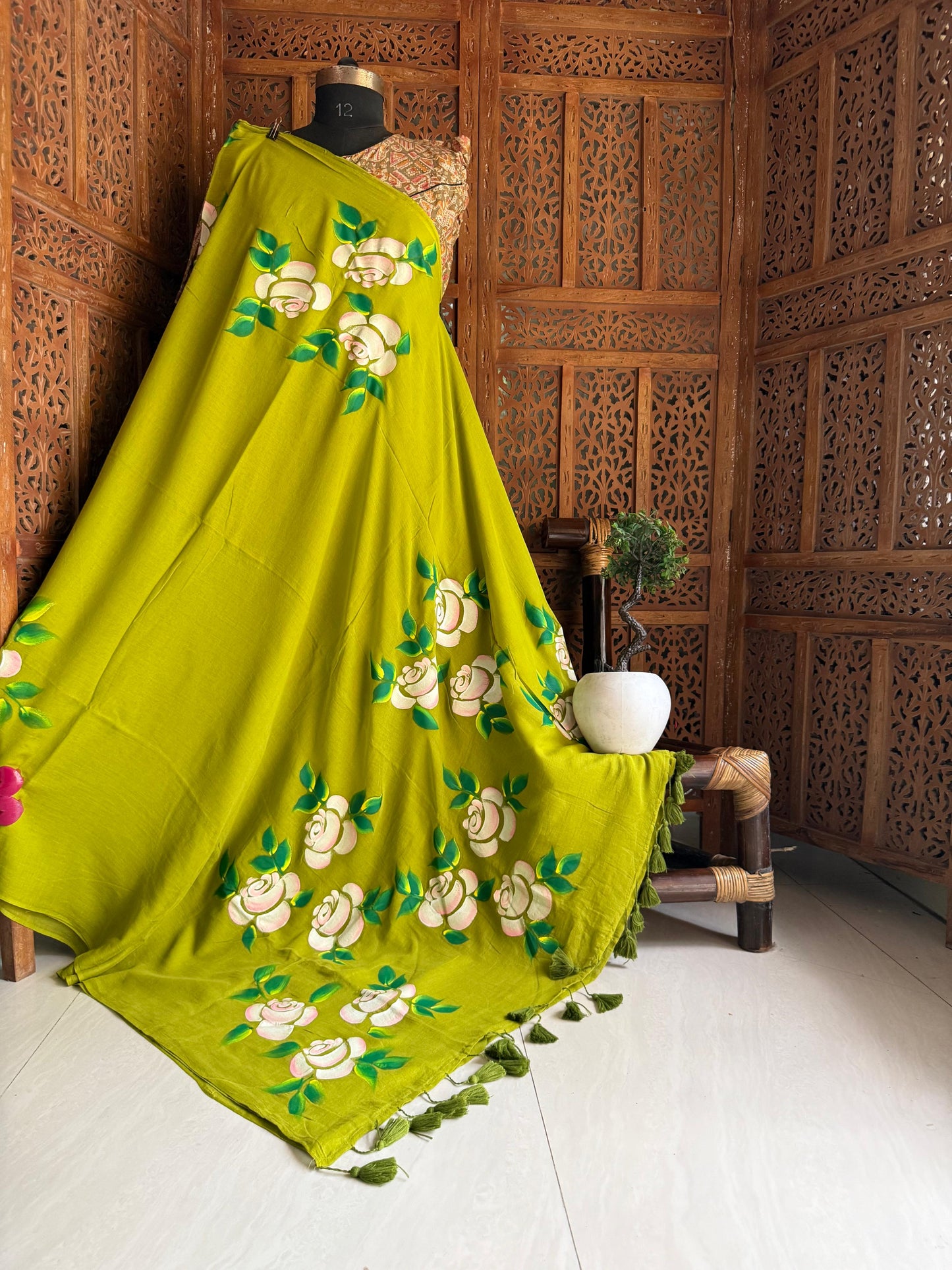 Beautiful Mulmul   Cotton Flowers design Hand Painted Saree