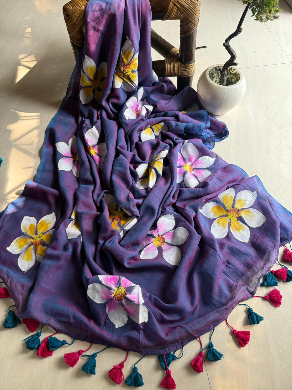 Beautiful Mulmul   Cotton Flowers design Hand Painted Saree