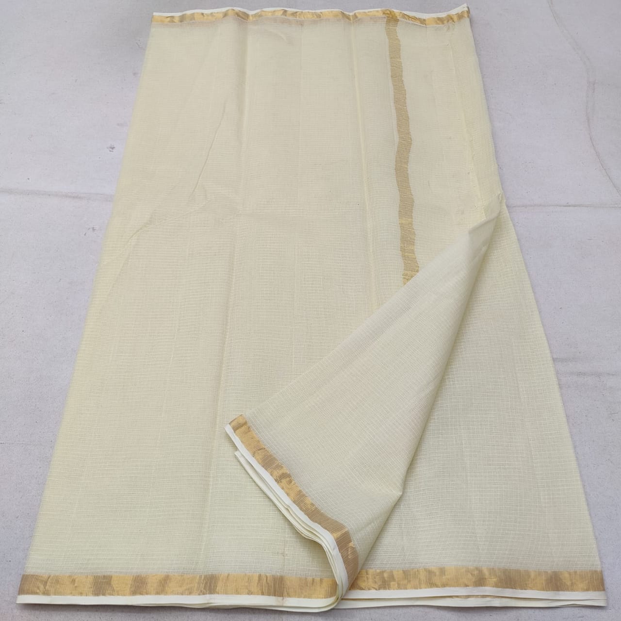 Kota Cotton Plain Dye Saree