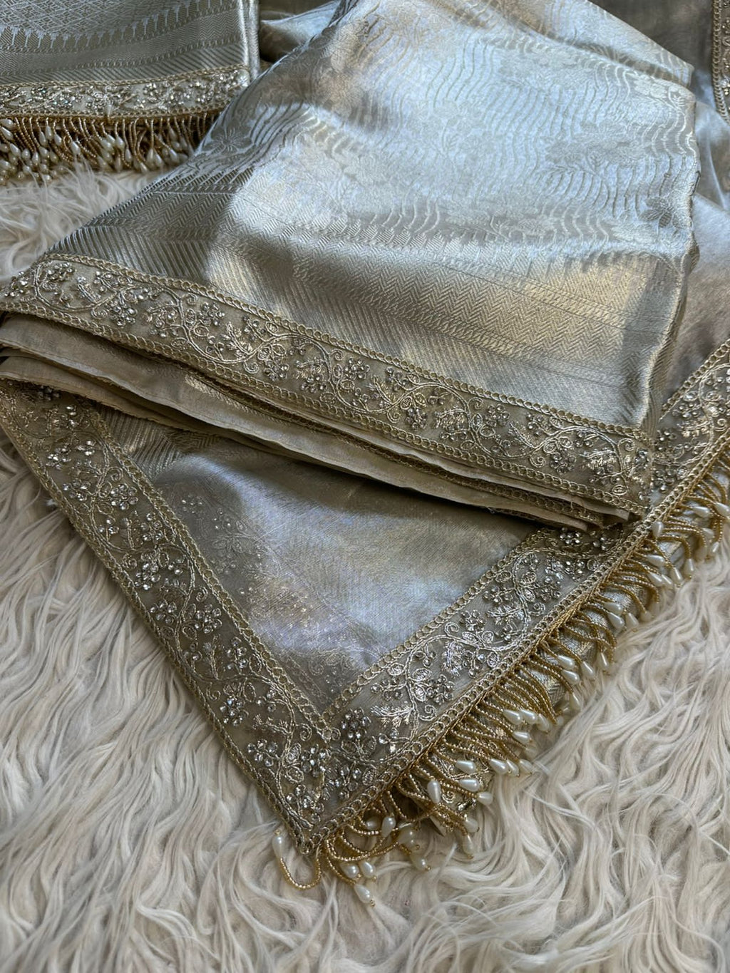 Banarasi Kanjivaram  katan Tissue Silk Saree With Beautiful lace border