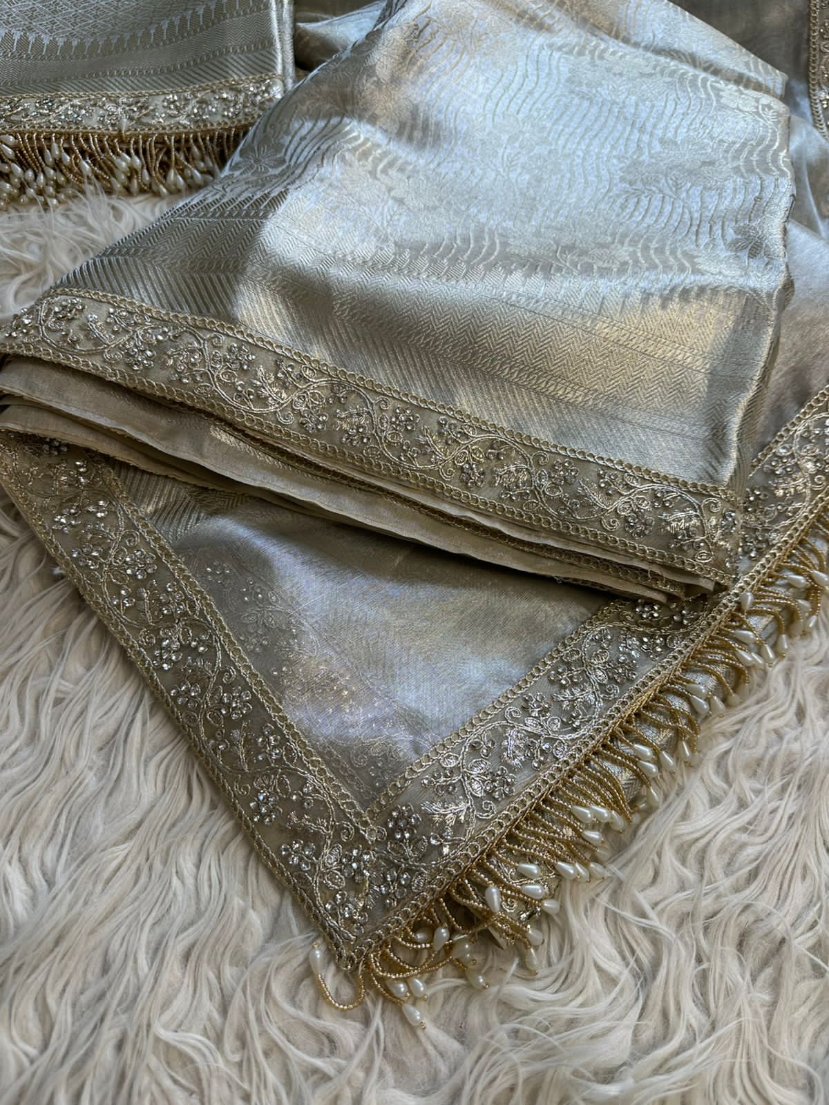 Banarasi Kanjivaram  katan Tissue Silk Saree With Beautiful lace border