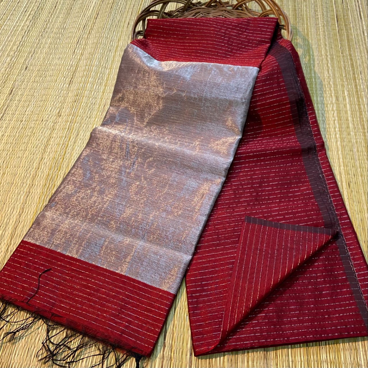 Handloom silk cotton With pallu zari work With blouse