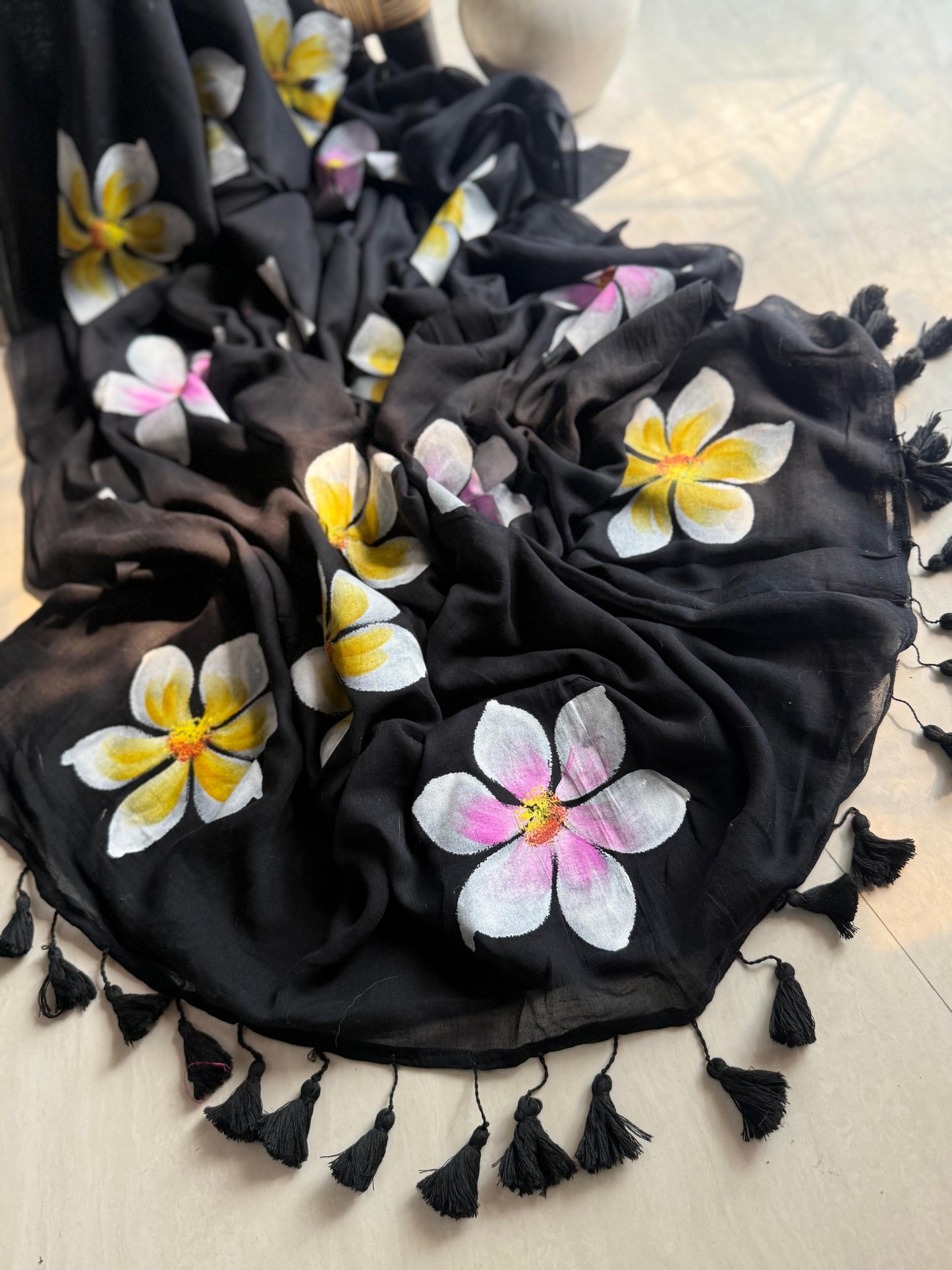 Beautiful Mulmul   Cotton Flowers design Hand Painted Saree