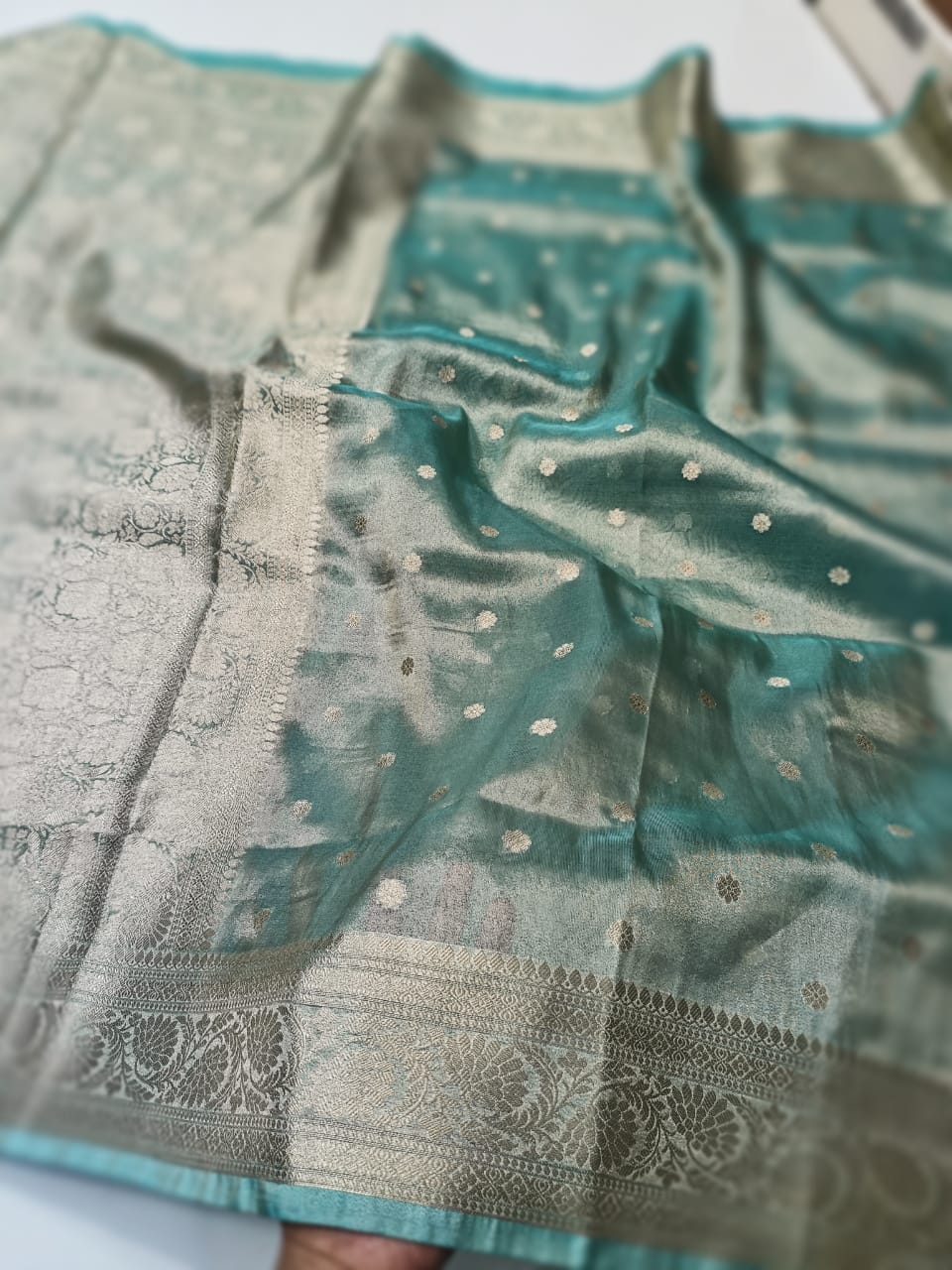 Banarasi Tissue Silk Saree With Blouse