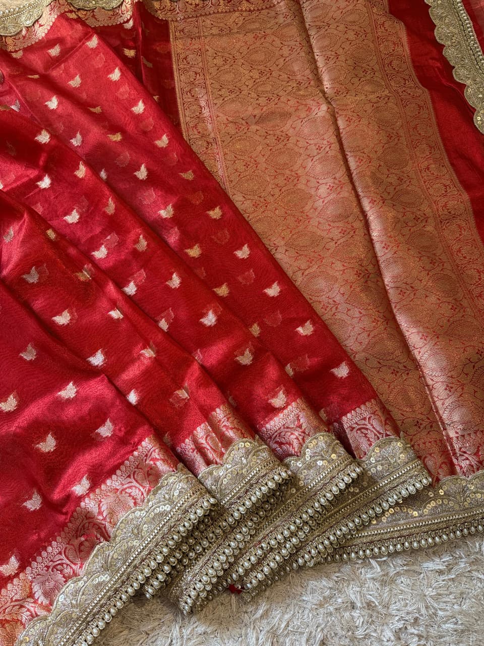Banarasi Glass Tissue Booti Weaving Soft Saree