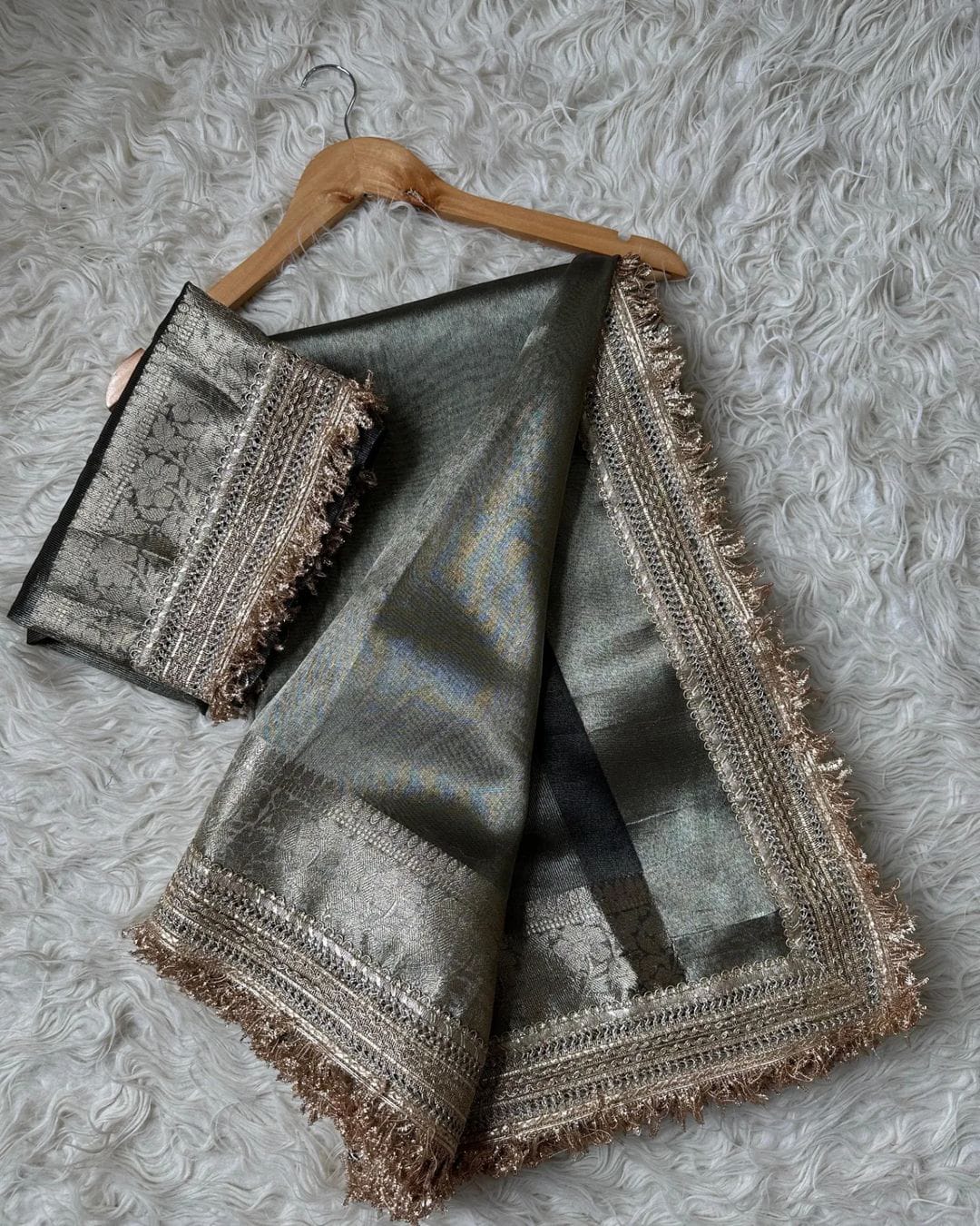 Banarasi Tissue Silk  Heavy Lace Saree With Blouse
