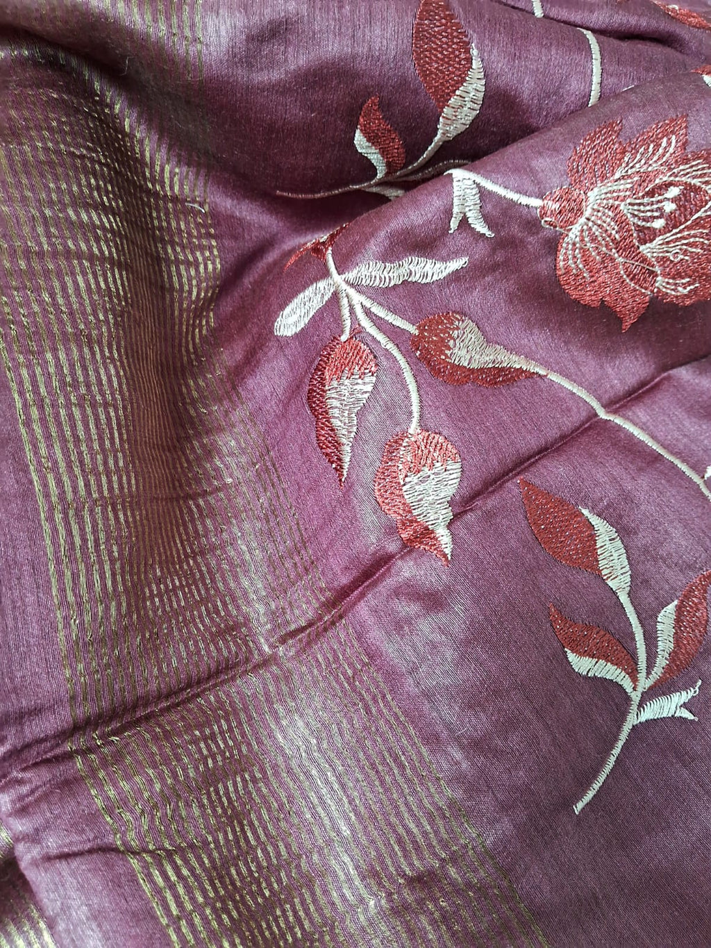 Pure Linen By Linen Embroidery   Saree With  Blouse
