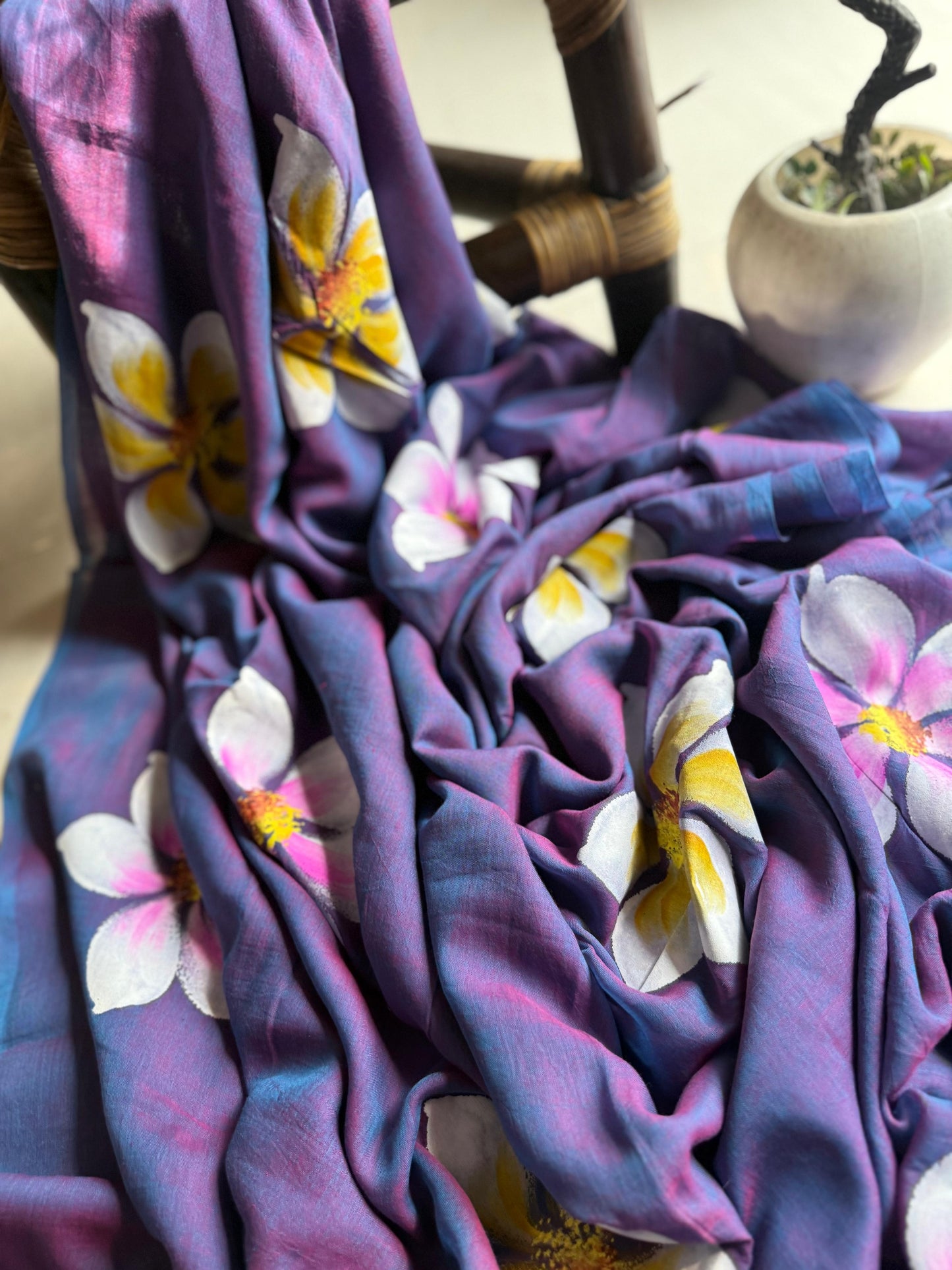 Beautiful Mulmul   Cotton Flowers design Hand Painted Saree