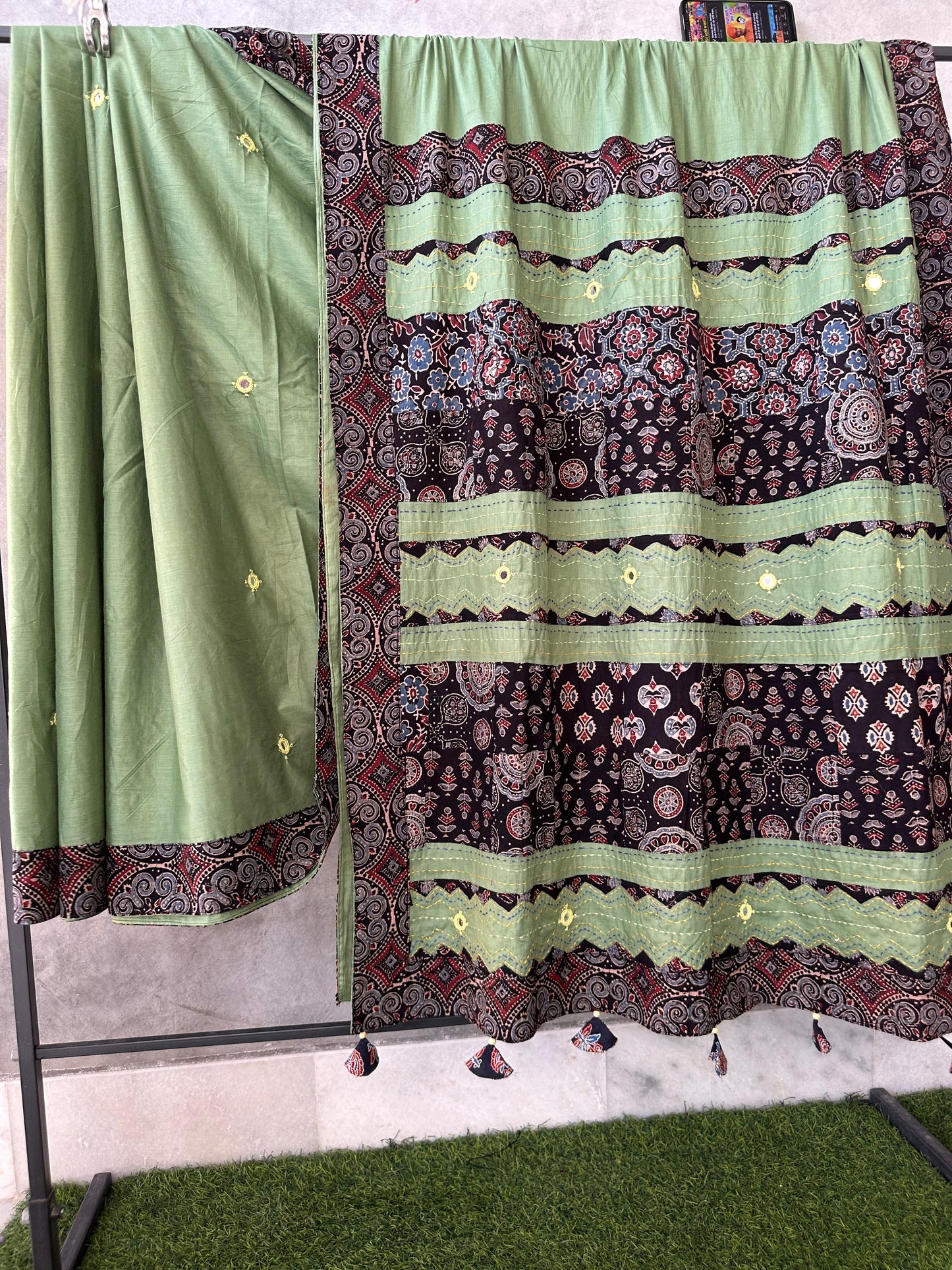 Pure Mul Cotton Saree With Ajrakh Mirror Work