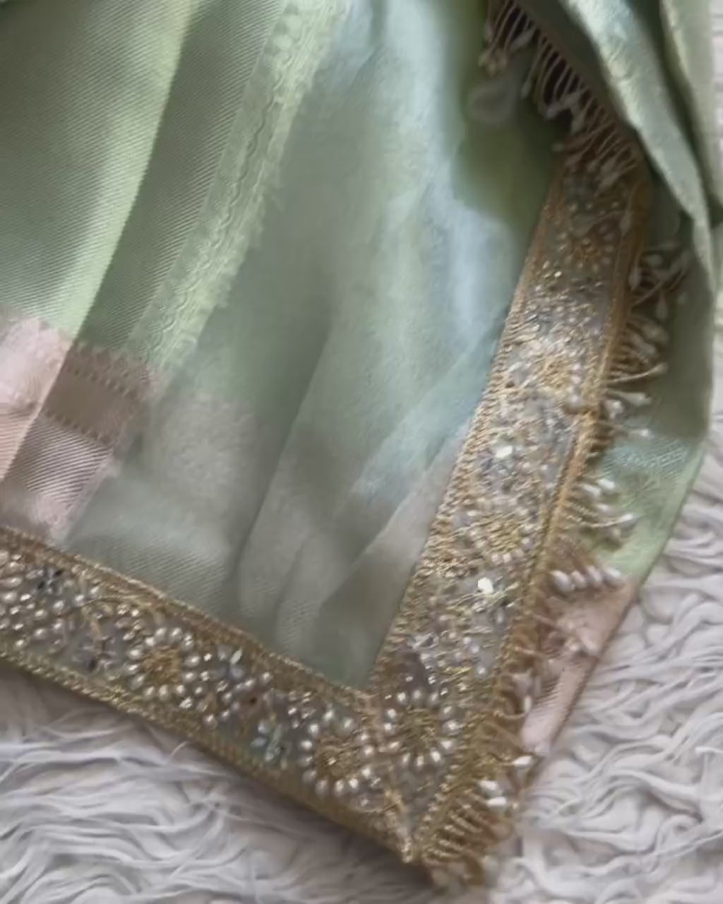 Banarasi Kanjivaram  katan Tissue Silk Saree With Beautiful lace border
