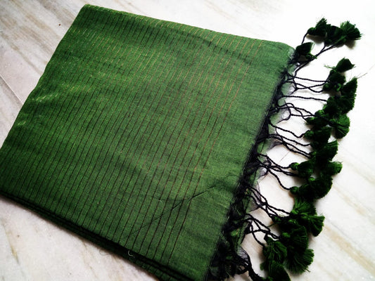 Green color Cotton Saree With Running Blouse